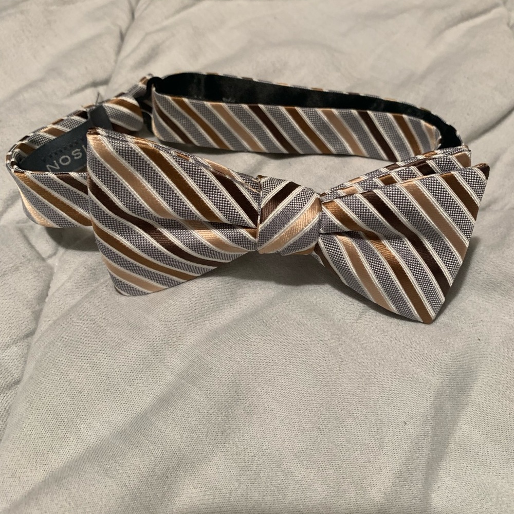 Boys bow tie snap on